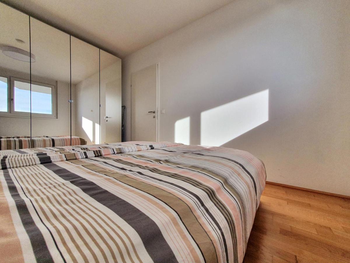 Near Lake Stylish & Fully Furnished Apartment Виена Екстериор снимка